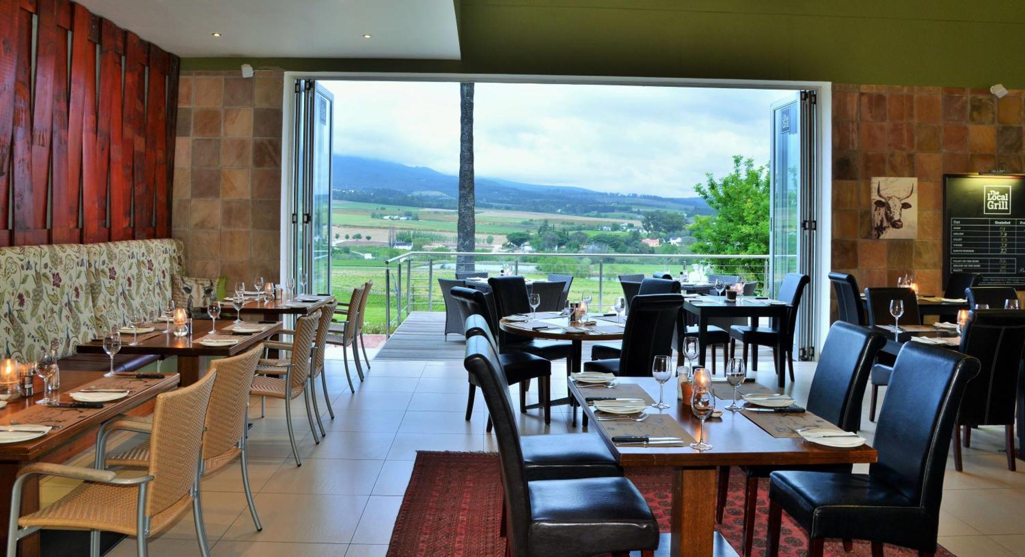 The Coach House At Val Du Charron Hotel Wellington Kültér fotó